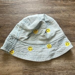Jean smiley face bucket hat